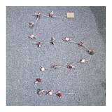 ΓΙΡΛΑΝΤΑ ΜΕ ΛΕΥΞΕΣ ΚΑΙ ΚΟΚΚΙΝΕΣ ΚΑΜΠΑΝΕΣ 2ΜΕΤΡΑ