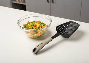 Κουτάλα-Στραγγιστήρι ζυμαρικών Misty 35cm