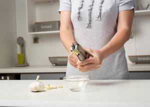 Πρέσα σκόρδου Misty 20.5cm