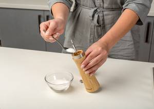 Ξύλινος μύλος Terrestrial με κεραμικό αλεστή 21cm