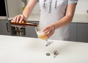 Πώμα πλαστικό & ανοιχτήρι μπουκαλιού Misty 9.5cm