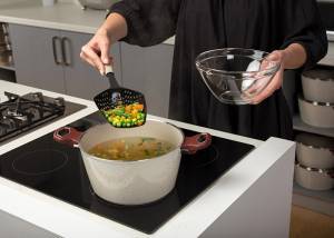 Κουτάλα-Στραγγιστήρι ζυμαρικών Misty 35cm