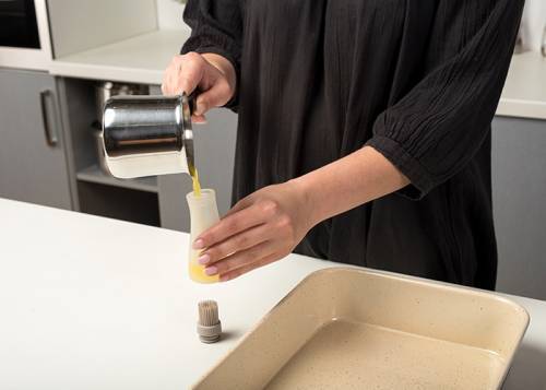 Πινέλο σιλικόνης με δοχείο "Misty" 11.5cm