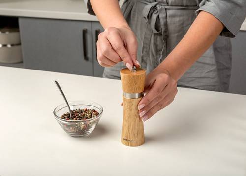 Ξύλινος μύλος "Terrestrial" με κεραμικό αλεστή 16cm