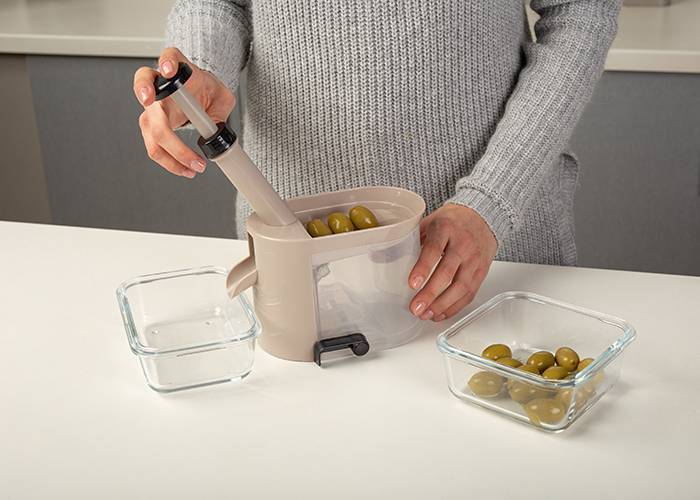 Συσκευή αφαίρεσης κουκουτσιών για κεράσια και ελιές Misty 19cm