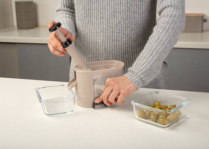 Συσκευή αφαίρεσης κουκουτσιών για κεράσια και ελιές Misty 19cm