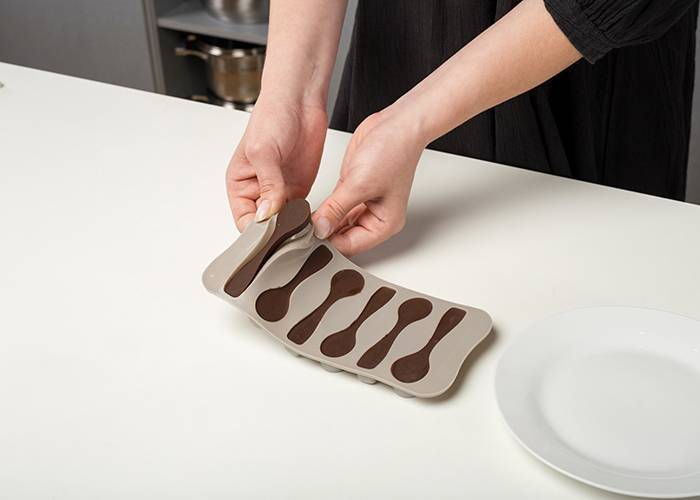 Φόρμα σιλικόνης για σοκολατάκια και παγάκια Misty 21cm