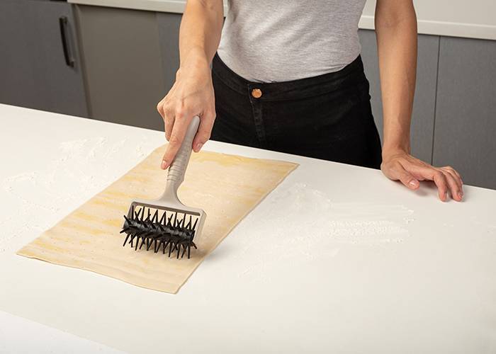 Ρολό διάτρησης ζύμης-σφολιάτας  Misty 21.5cm