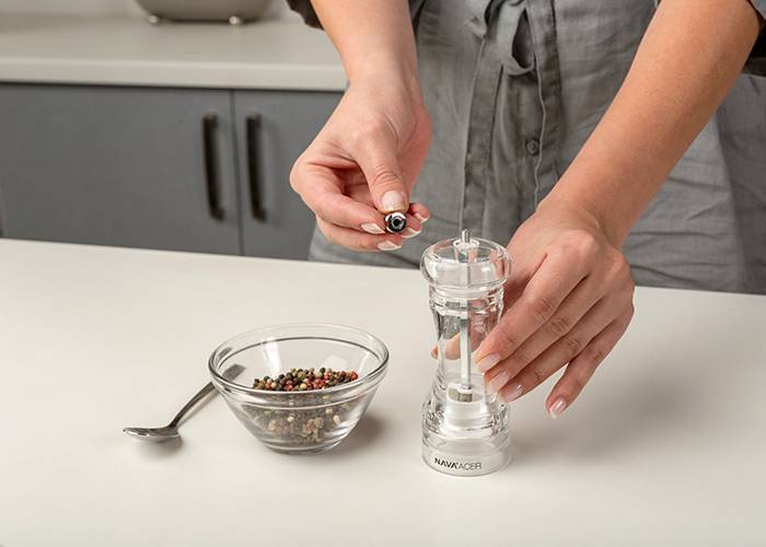 Ακρυλικός μύλος Acer με κεραμικό αλεστή 16.5cm