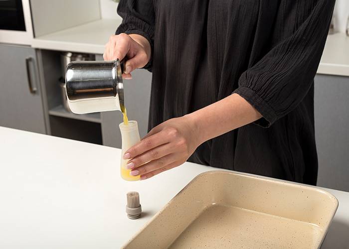 Πινέλο σιλικόνης με δοχείο Misty 11.5cm