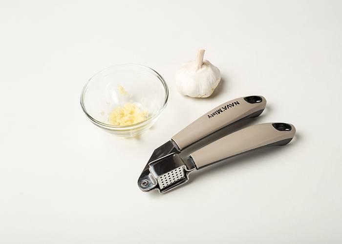 Πρέσα σκόρδου Misty 20.5cm