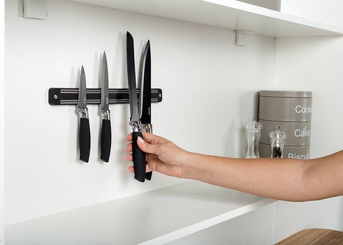 Επιτοίχιος μαγνήτης μαχαιριών Misty 33cm