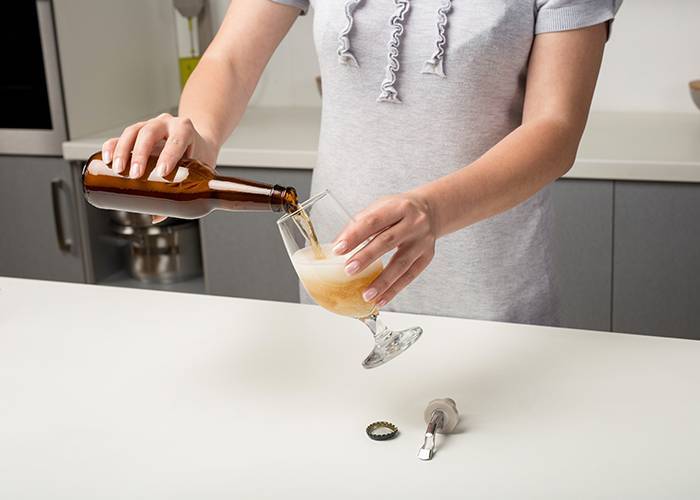 Πώμα πλαστικό & ανοιχτήρι μπουκαλιού Misty 9.5cm