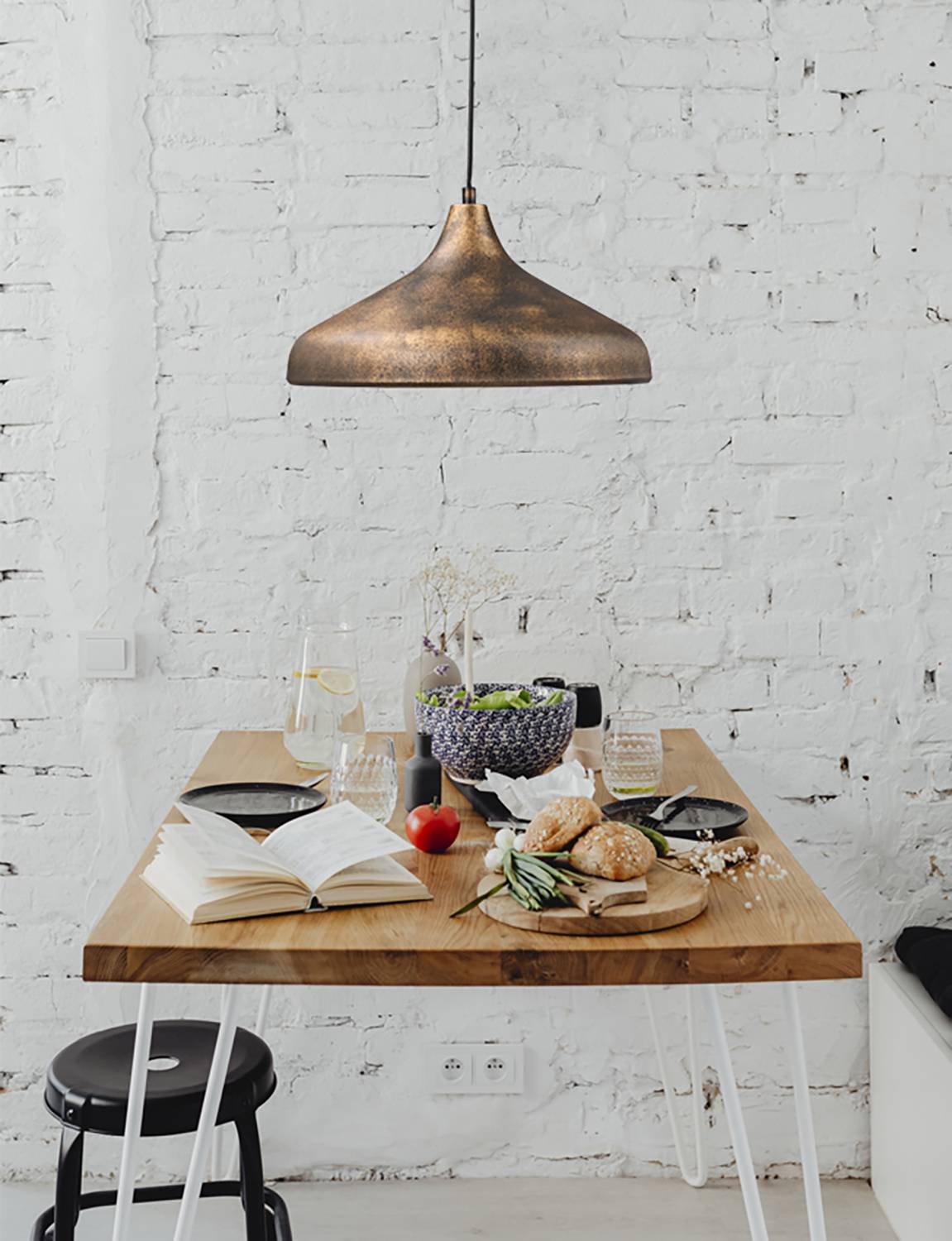 Φωτιστικό μονόφωτο μέταλλο μαύρο/χρυσό  Ε27 Φ35